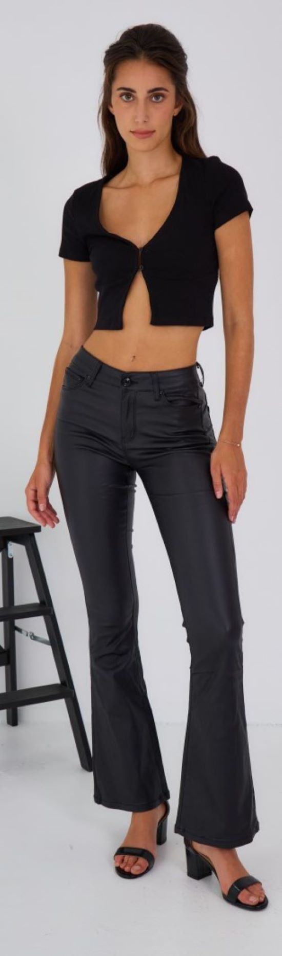 Flared push up  broek  "Leather" | zwart